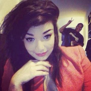 Meet your Posher, Cassandra